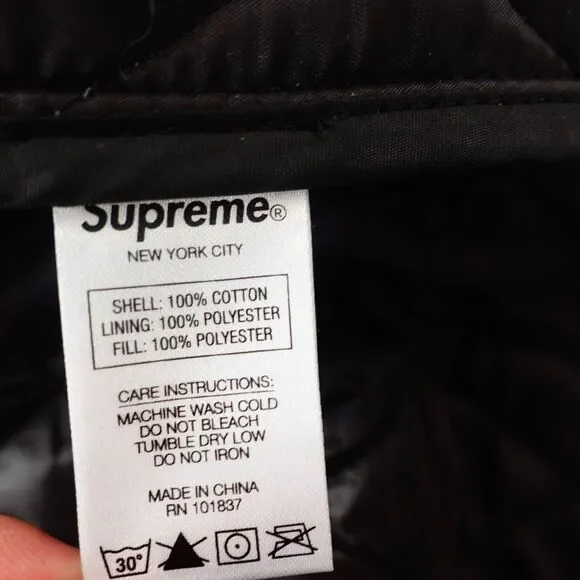 SUPREME Jacket Medium Black Gold Chain Quilted Reverse‎ Streetwear Y2K Logo NWT